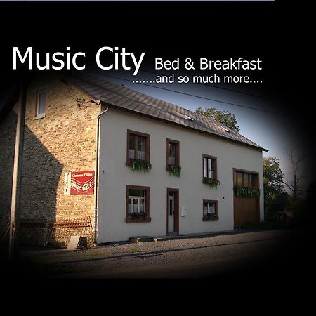 B&B Music City Wibrin Eksteriør billede
